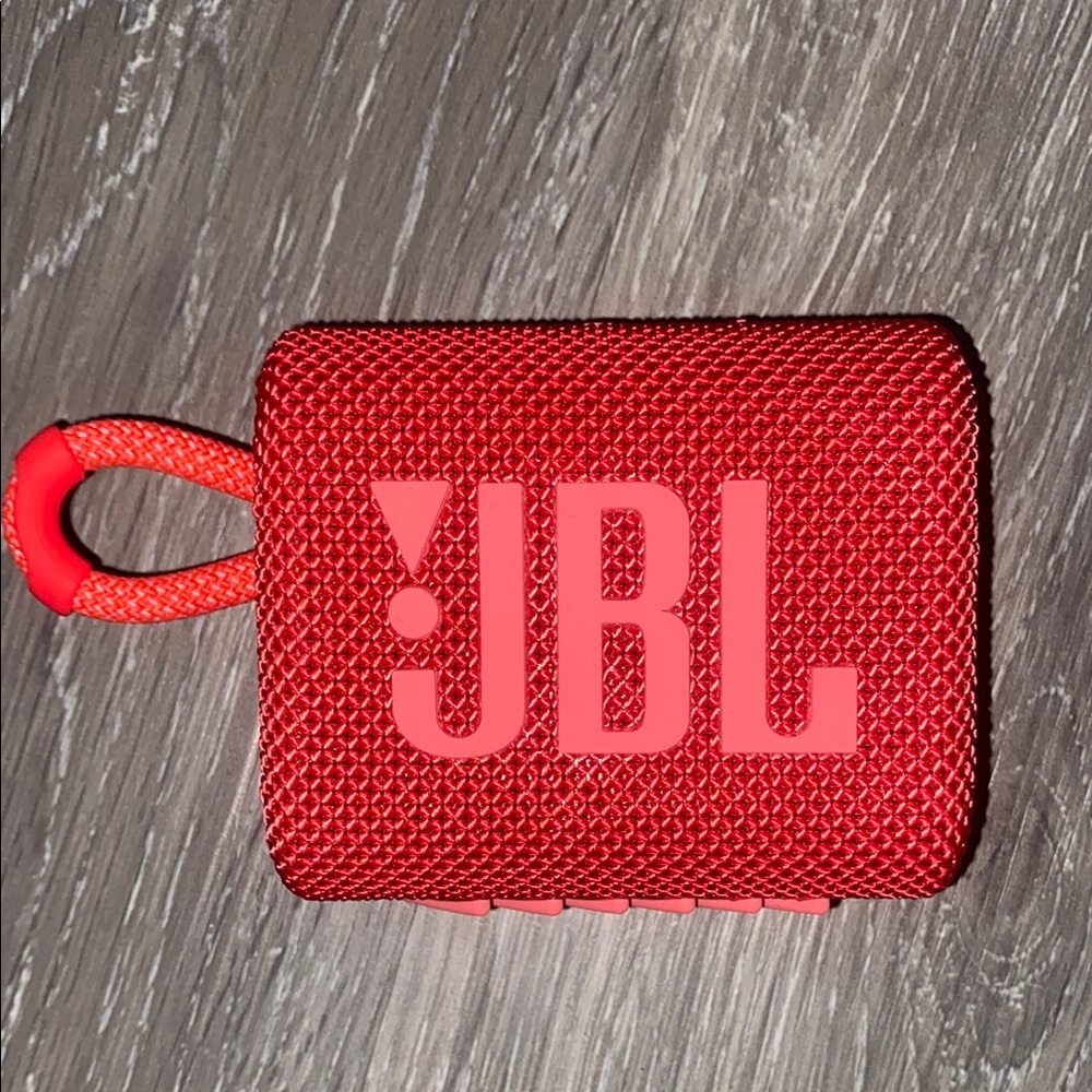 JBL Go 3 Red Bluetooth Speaker